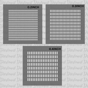 Peut inclure: Trois pochoirs carrés gris avec des trous rectangulaires de différentes tailles. Les pochoirs sont étiquetés 0,2 pouce, 0,3 pouce et 0,4 pouce.