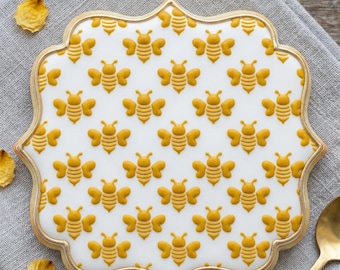 Add a sweet touch to your bakes with our premium Bee Pattern Stencil. Perfect for intricate cookie decorating and professional cake finishes