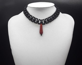 The Tear of the Night Choker Necklace made of Triple-A high quality Black Onyx, Agate Tear and Stainless Steel.