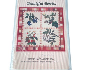 Berry Applique Wall Quilt Pattern, Strawberry Raspberry Blueberry (38x38)