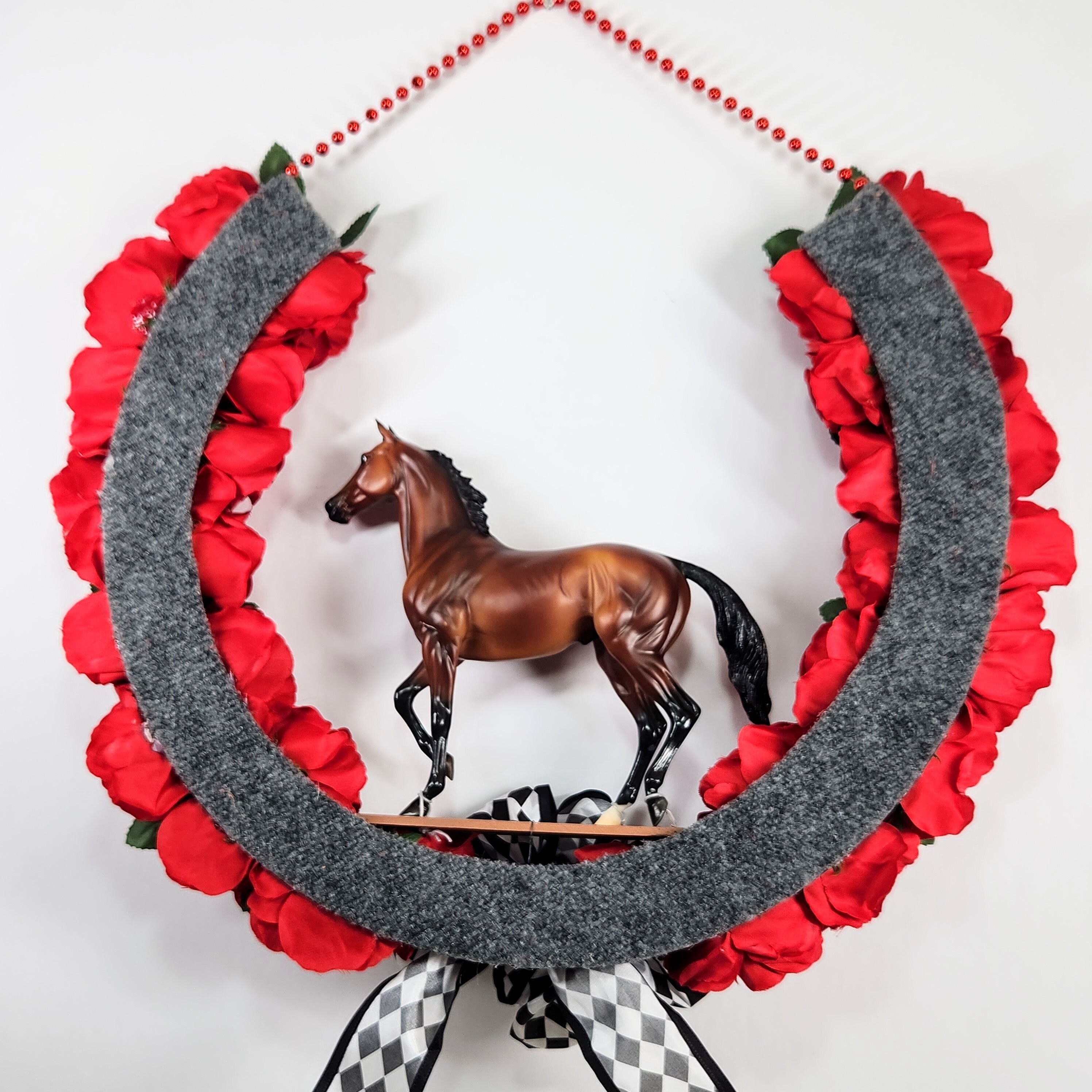 Kentucky Derby Rose Wreath With Thoroughbred, 