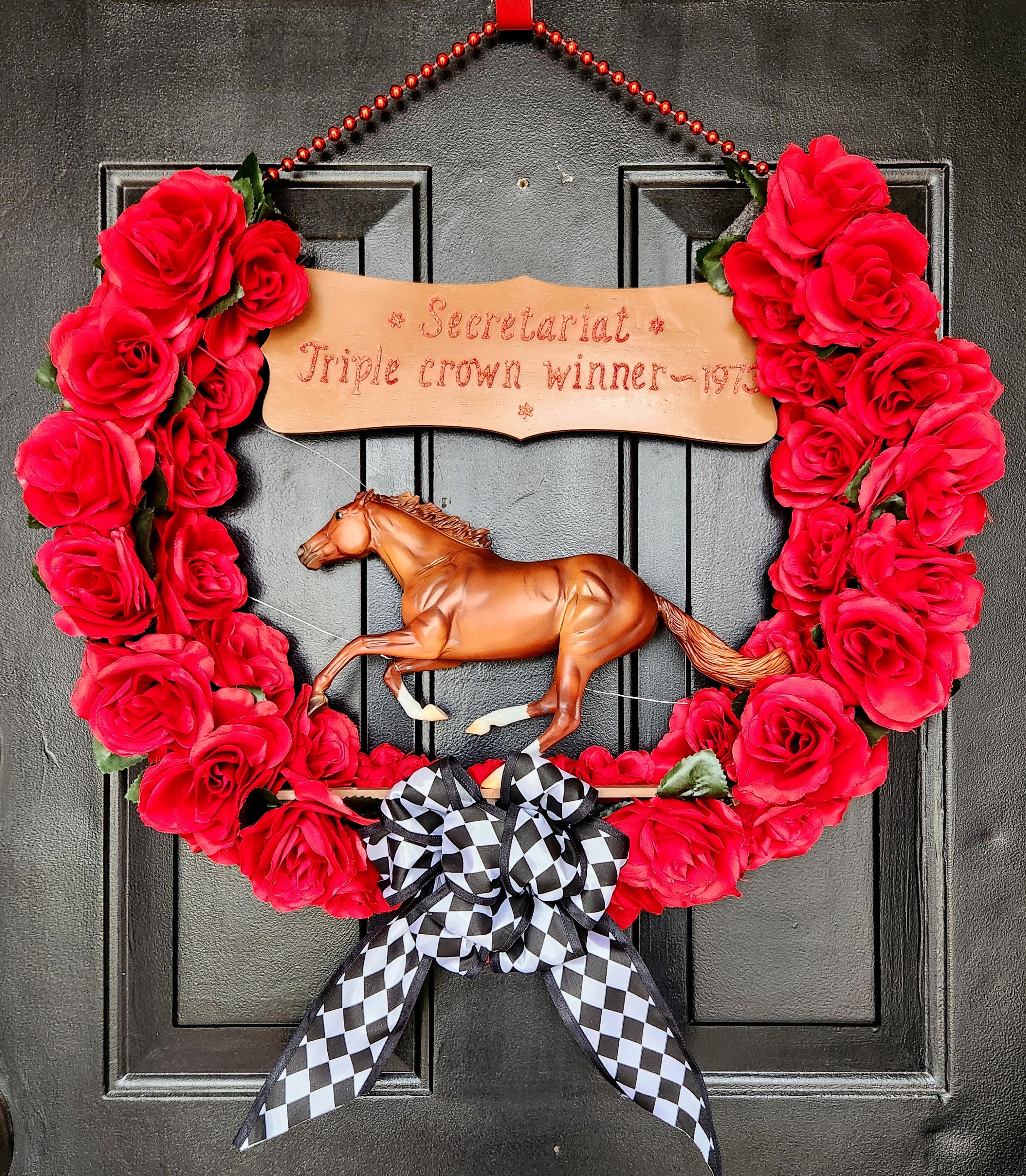 Kentucky Derby Rose Wreath With Secretariat and Plaque - Etsy