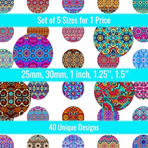 Op de afbeelding: Set van 40 unieke, kleurrijke, ronde stickers in vijf maten: 2,5 cm, 3 cm, 3,8 cm, 25 mm en 30 mm.  "Set of 5 Sizes for 1 Price" en "40 Unique Designs" staan in witte tekst op een blauwe achtergrond.