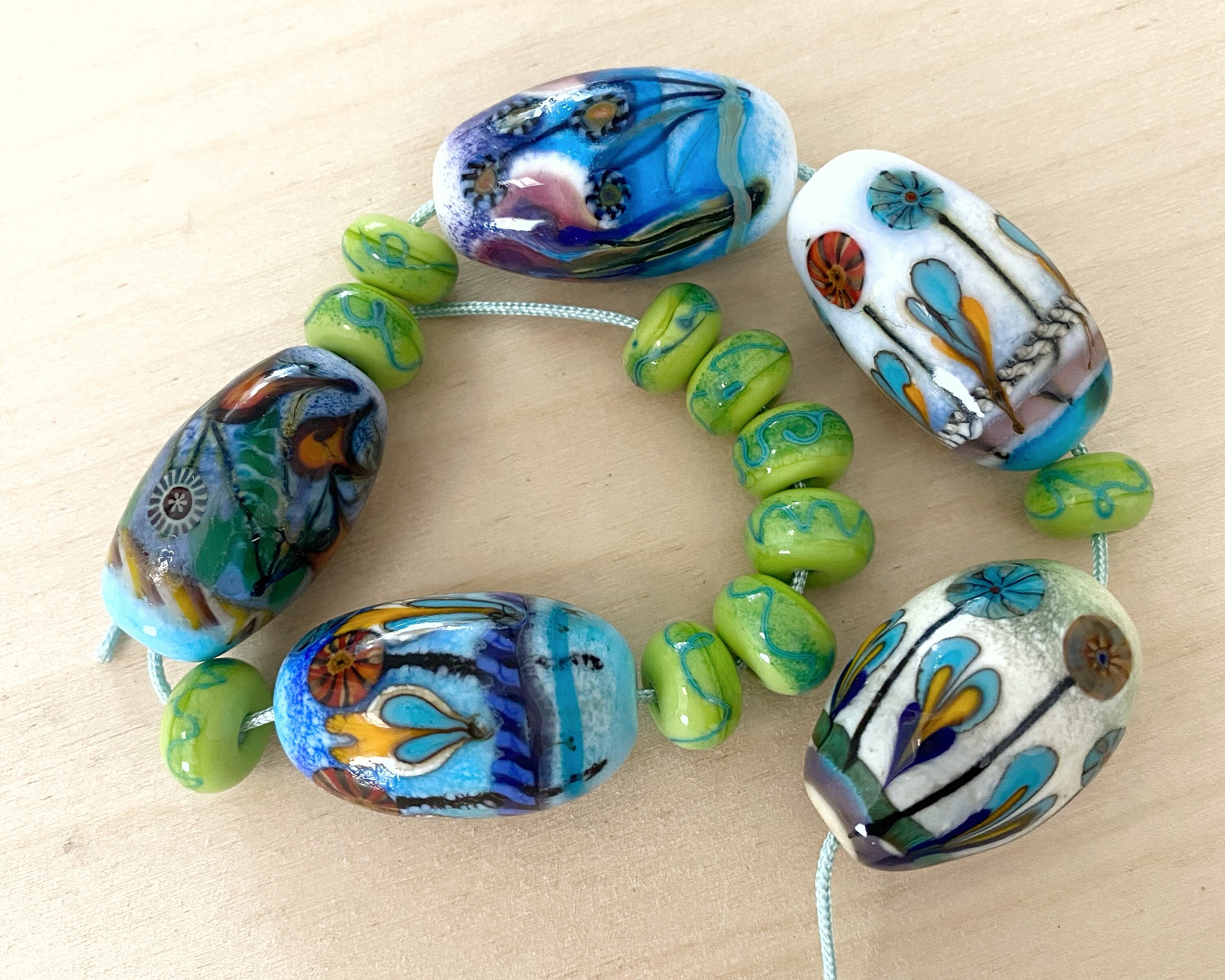 Art glass beads discount