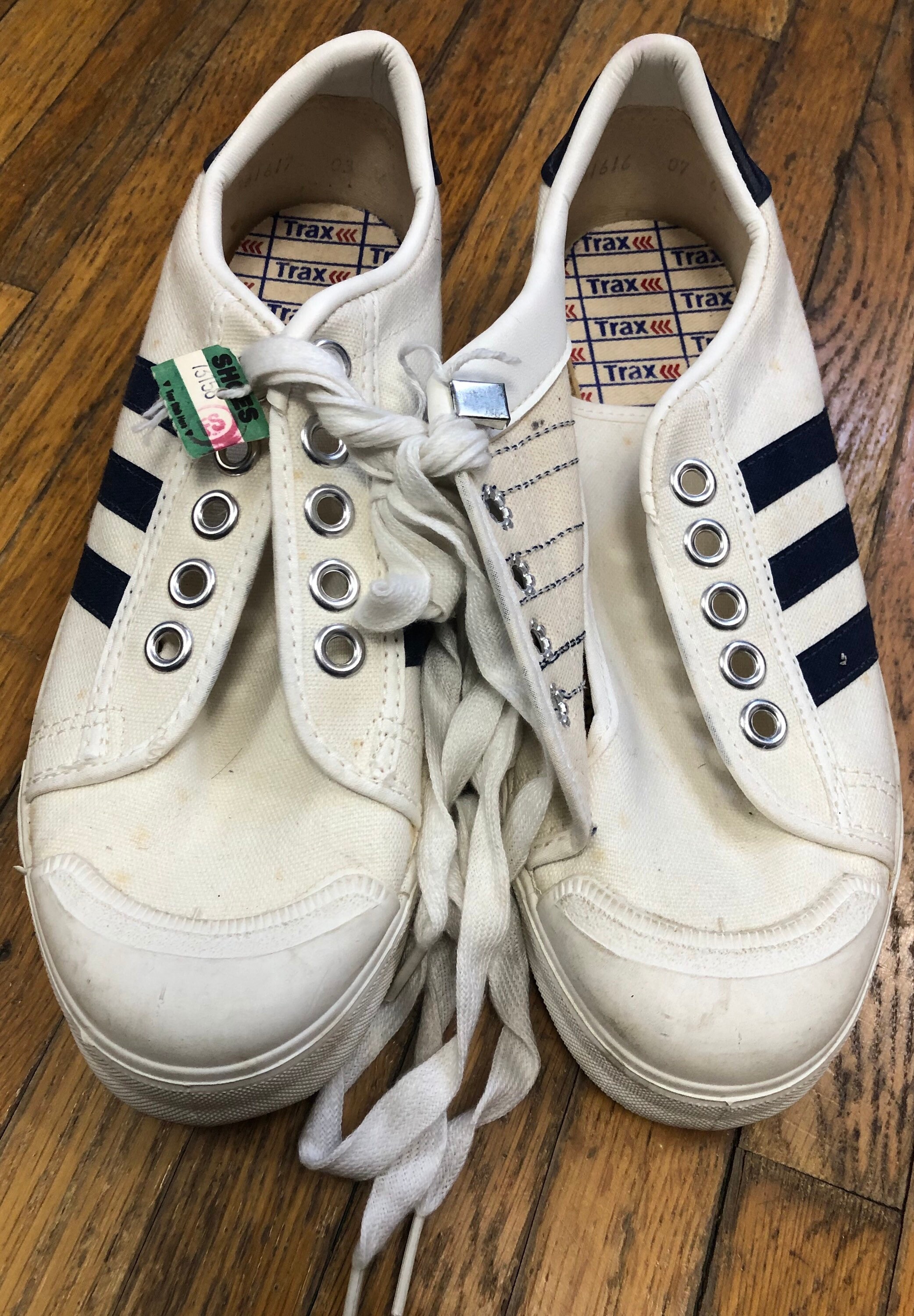 vintage trax sneakers