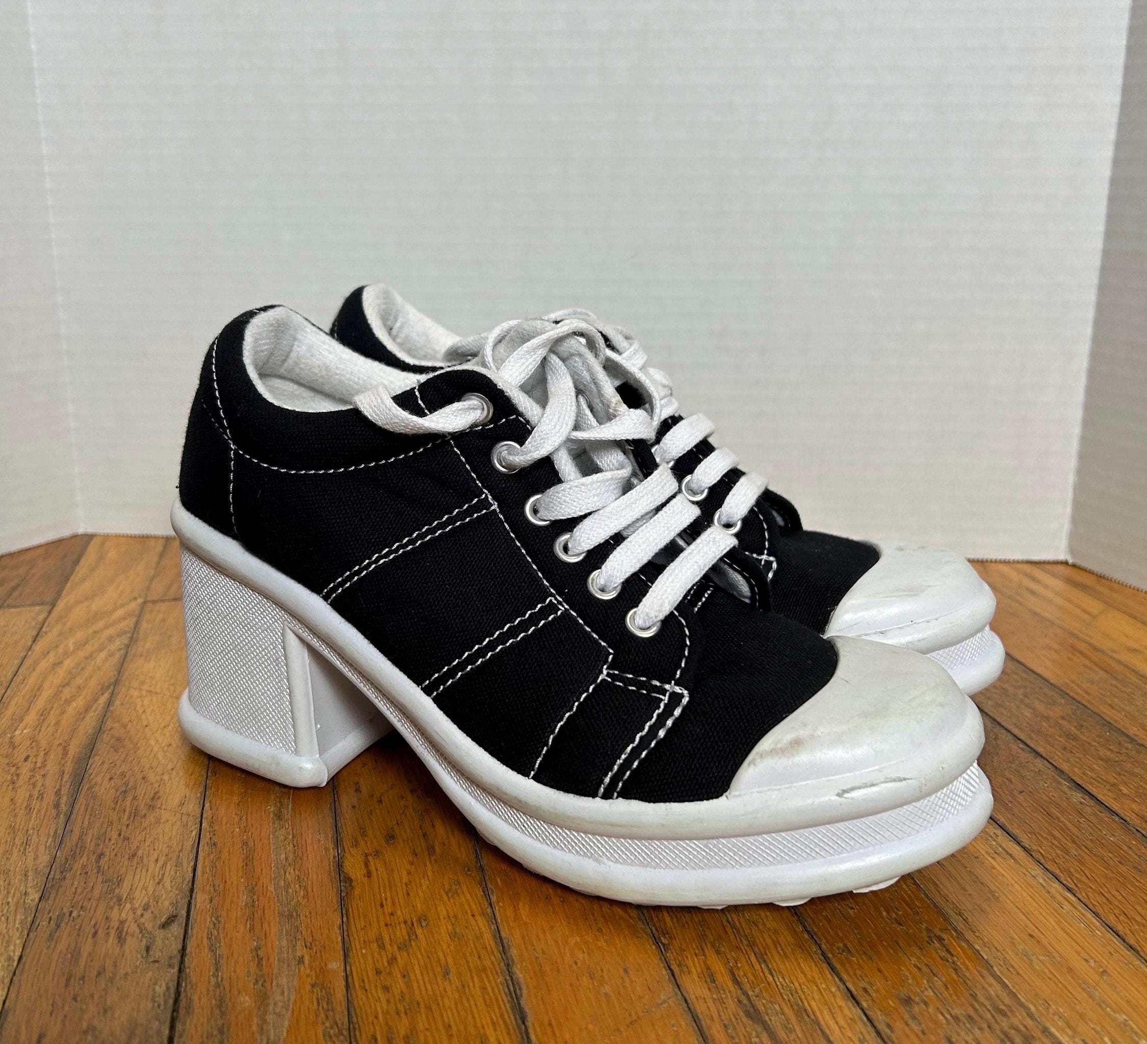 Vintage 1990s Coasters Chunky Heel Sneakers Womens Size 1/2