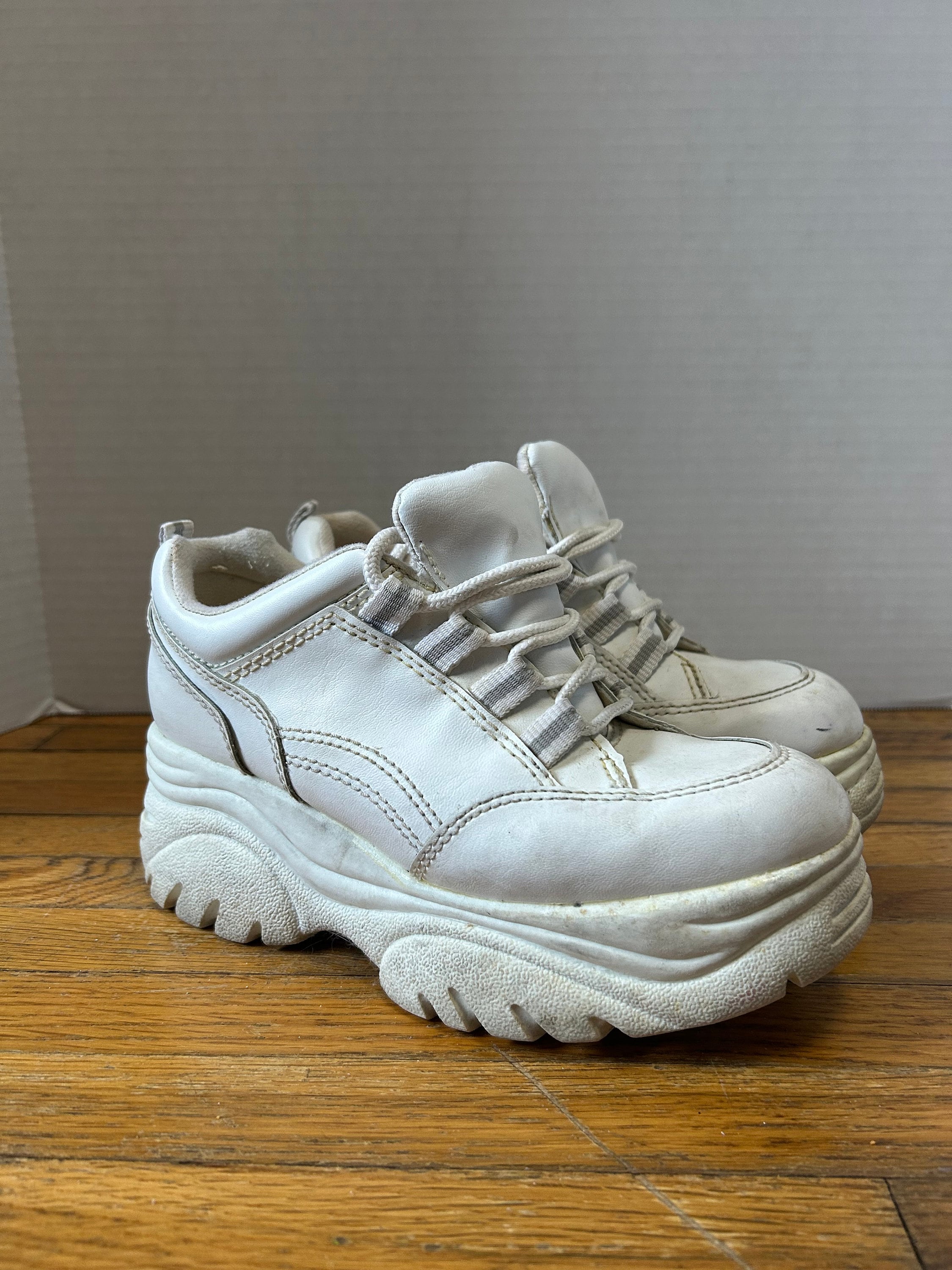 90's Rave Sneakers 