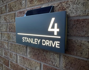 Contemporary Solar House Sign: Illuminated Address Plaque