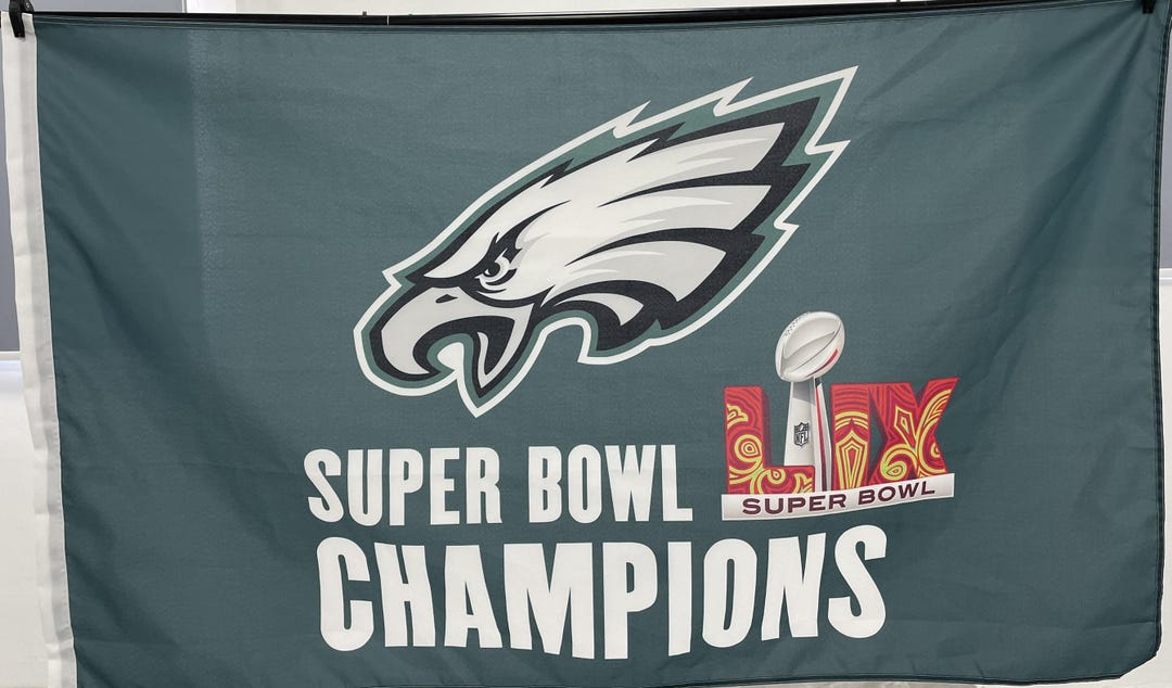 Bandiera Americana Da Muro Bandiera Philadelphia Eagles NFL 3x5 Piedi - Striscione Ufficiale Per Tifosi, Giocatore Russell Wilson Bandiera Americana - Foto 6