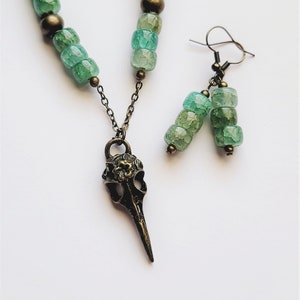 Raven Skull Necklace, Blue Green Crackle Glass Beaded Raven Skull Necklace, Unique Colorful Skull Jewelry Set