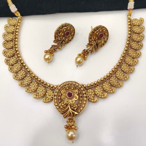 Matte gold paisley necklace set/rajwadi style gold necklace set /dainty design gold plated jewelry set/gold  necklace set