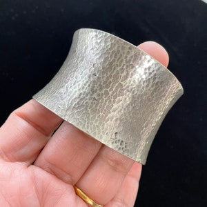Real silver vintage cuff/hammered cuff in 925 silver/handmade hammered cuff