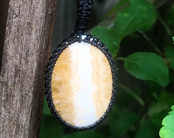 Yellow aragonite pendant necklace men, aragonite jewelry handmade, crystal healing necklace for women, macrame necklace for men, macrame