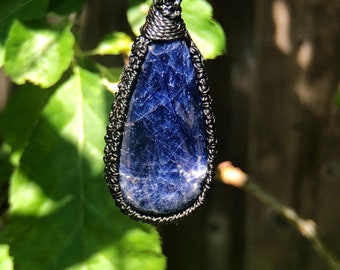 Sodalite necklace for women, sodalite pendant necklace men, gemstone necklace for mom. macrame necklace for men, macrame gemstone necklace