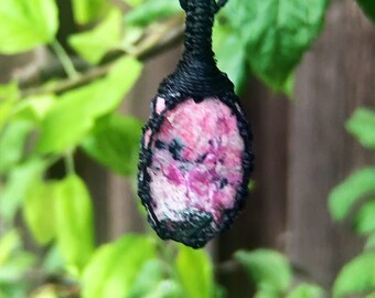PINK COBALT CALCITE pendant, pink cobaltoan calcite, pink necklace, macrame gemstone necklace, macrame stone necklace, surfer necklace men