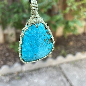 Turquoise necklace men, turquoise pendant women, macrame necklace for men, macrame gemstone necklace, christmas gifts, turquoise jewelry