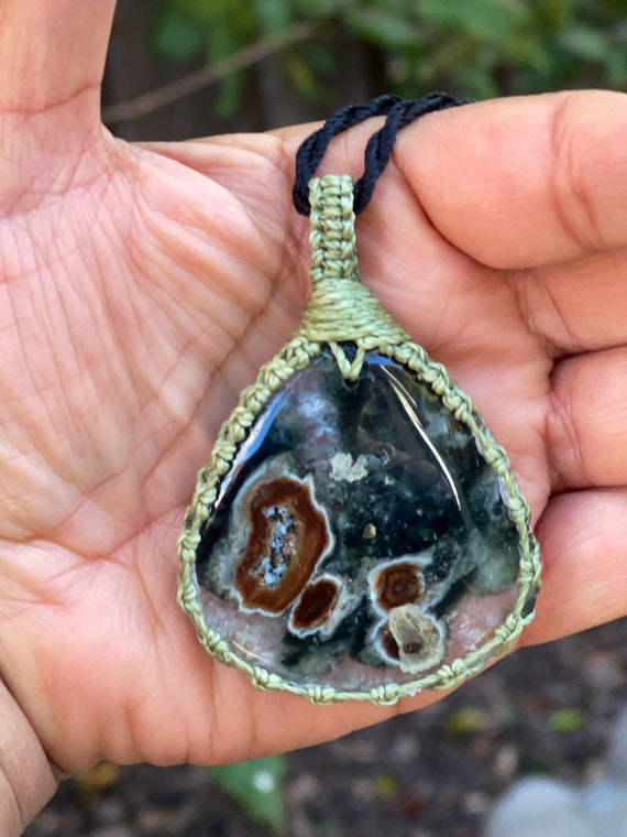 Ocean outlet jasper pendant
