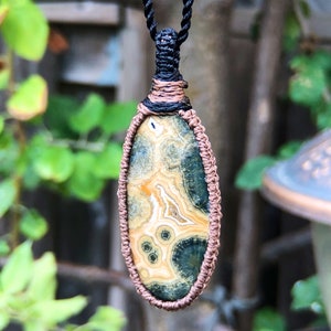 Ocean jasper pendant,ocean jasper necklace men,jasper pendant necklace  for women, healing stone necklace, macrame gemstone pendant, jasper