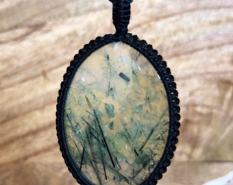 Prehnit Anhänger Halskette, Prehnit Halskette für Frauen, Makramee Edelstein Anhänger, Makramee Halskette, Boho Schmuck, Edelstein Halskette