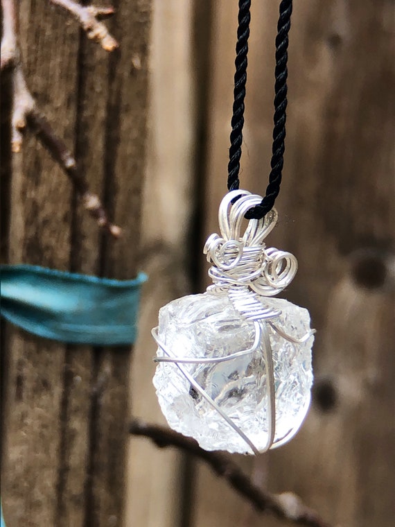 Crystal necklace for men - Crystal quartz – Trimakasi | EN