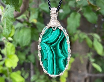 Malachite Necklace for women, Malchite jewelry handmade, Macrame gemstone pendant, macrame necklaces for women, macrame necklace for men