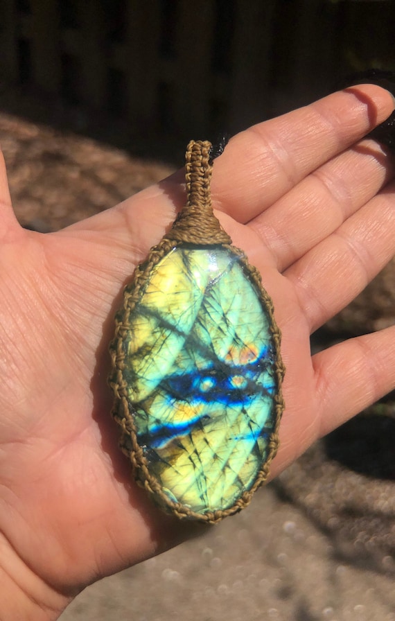 Mens hot sale labradorite necklace