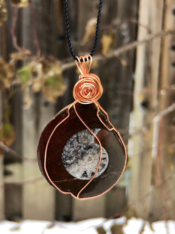 Fossil hot sale necklace womens