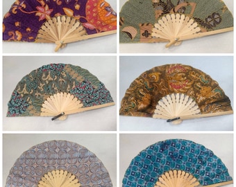 ECO-RESPONSIBLE folding fans