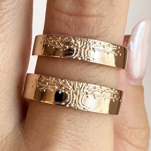 Baum Hochzeitsringe Set flaches Profil, 14K Roségold handgemachte Trauringe, Passende Trauringe für Paar, Naturliebhaber Eheringe