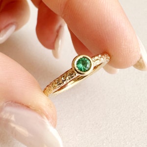 Unique Rustic Textured 14K Engagement ring with Emerald, Rough Solid Gold Emerald Ring Gift For Her, Anniversary Wife Gift Idea Gold Ring