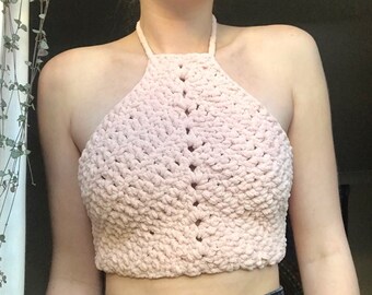 Crop Top au crochet fluffy Bandana / Top au crochet fait à la main / Bralette au crochet d’été / Bralet coloré / Col Halter / Haut col cravate