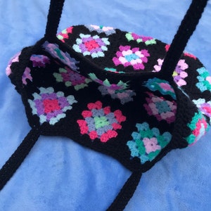 Crochet Bag // Handmade Crochet Bag // Tote Bag // Summer Festival Crochet Bag // Sac à bandoulière coloré // Grandma Square Bag image 8