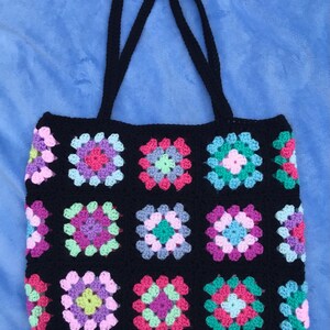 Crochet Bag // Handmade Crochet Bag // Tote Bag // Summer Festival Crochet Bag // Sac à bandoulière coloré // Grandma Square Bag image 2