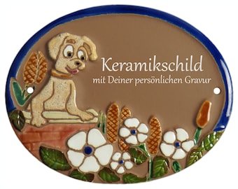 Keramikschild 16 x 12,5 cm - Hund + Mauer