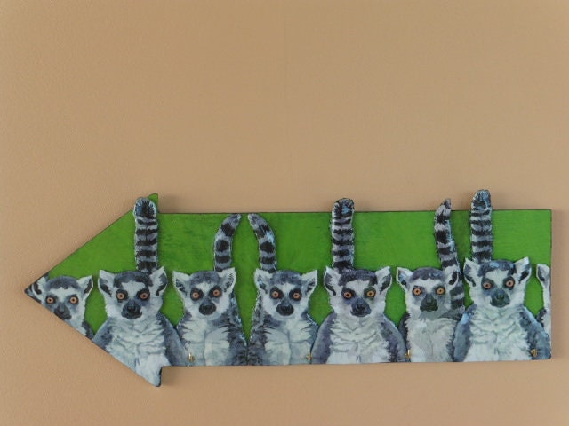 Les Lémuriens Flèche Pancarte Clefs