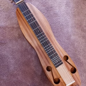 Mountain Dulcimer - Quarter-sawn Red Cedar Sound Board Cherry Sides