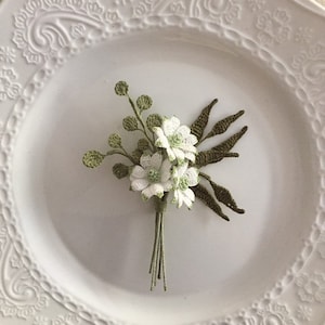 Crochet Gum Leaf & Flannel brooch. Wedding flower boutonniere, Thank you gift, Handmade brooch. Mother’s Day Gift. Meaning gift