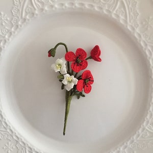 Crochet Lily and Red Poppy flowers Brooch, Wedding flower boutonniere, Thank you gift, Handmade brooch. Mother’s Day gift. Meaning gift.