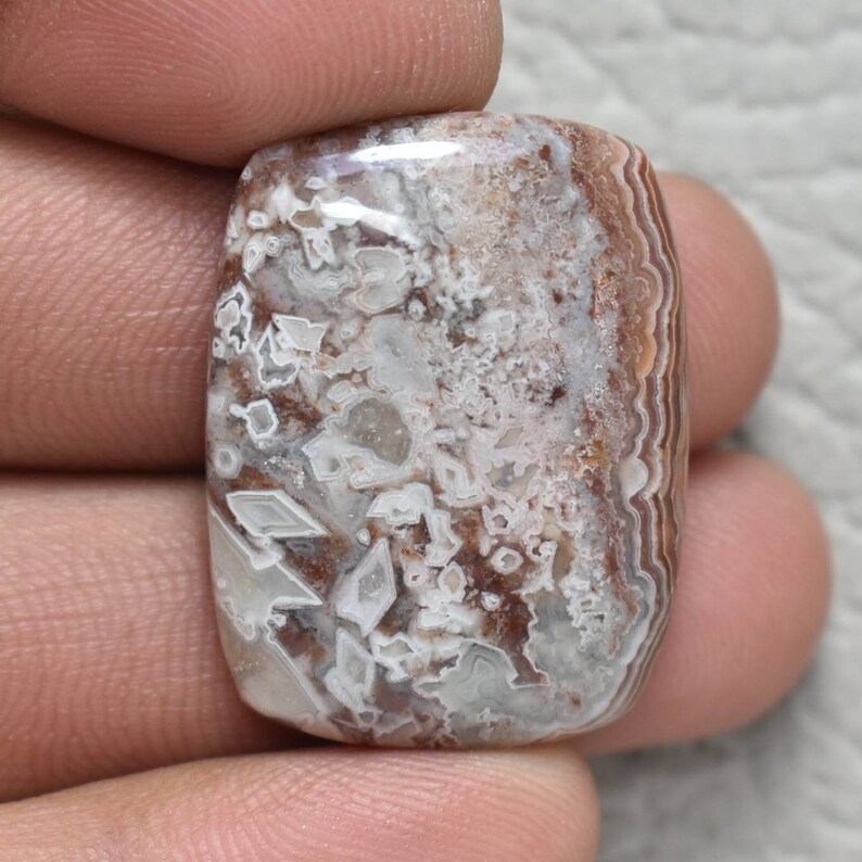 31x24x6 mm 44 cts....##1829 Mexican Crazy Lace Agate Cabochon Cushion Cabochon