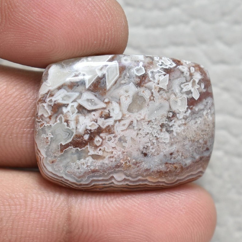 31x24x6 mm 44 cts....##1829 Mexican Crazy Lace Agate Cabochon Cushion Cabochon