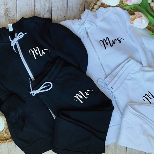 Personalized Mr and Mrs Matching Sweatsuit Bridal Jumpsuits | Etsy
