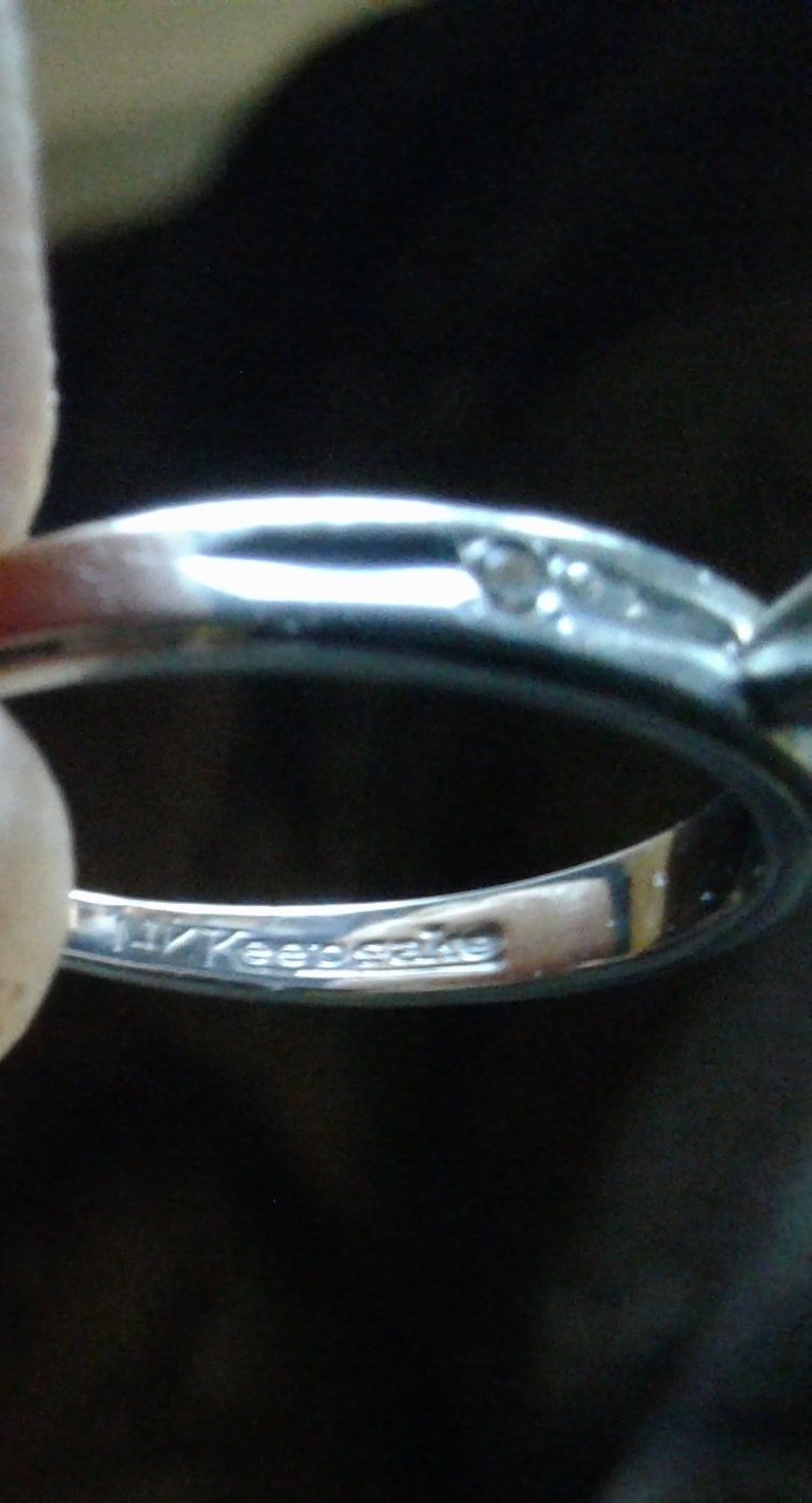 14k white gold Solitaire style Keepsake ring