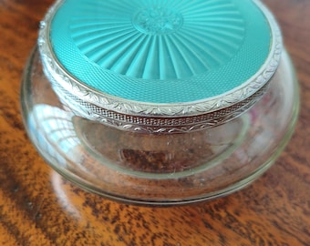 Vintage-Schminkdose in Türkis aus den 1950er-Jahren, Puderdose im Art-déco-Stil mit Guilloche-Emaille-Imitation, Glas-Schminktischdekoration aus der Mitte des 20. Jahrhunderts und Ringablage.