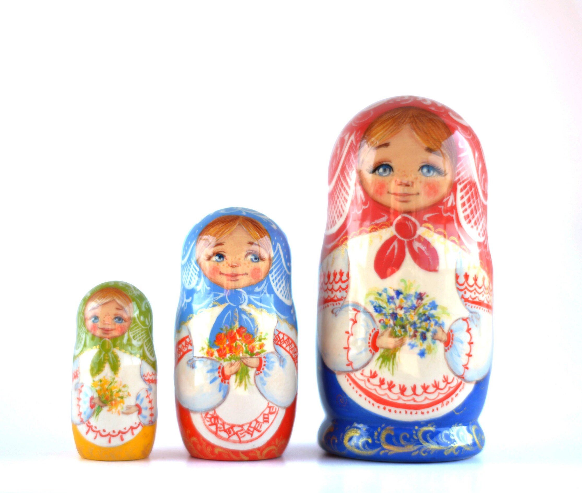 cute nesting dolls