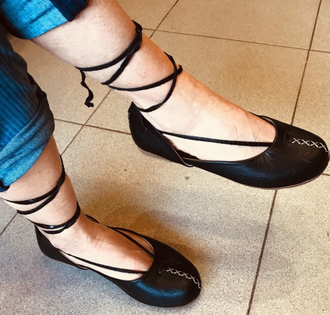 black flat summer sandals