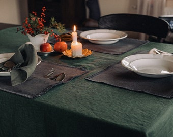 Grüne Leinen Tischdecke. Weihnachtliche Tischdecke. Stonewashed Leinen Tischdecke. Handgemachte Tischdecke. Tischdecke nach Maß.