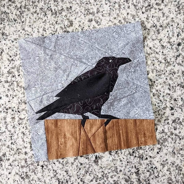 Het Paper Piecing-quiltpatroon van de Raven-Edgar Allan Poe Foundation