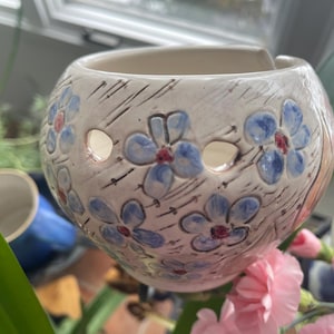 Bol para tejer, 10 cm de alto y 10 cm de abertura, cerámica. Alfarería, gres, torneado, pintado a mano.