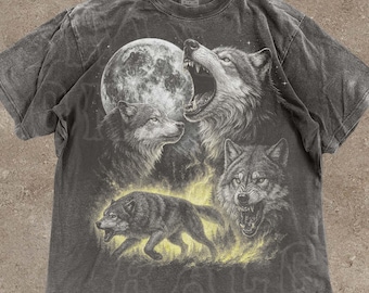 Retro Wolf Shirt for Men Women, Vintage 90s Style Graphic Tee