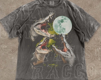 Crocodile Moon Grunge Graphic Tee | Vintage Style Three Gators Howling T-Shirt | Animal Graphic Tee | Retro Reptile Lover Gift